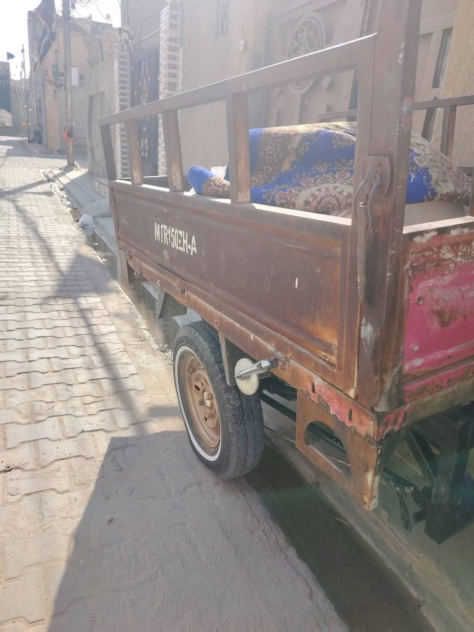 سلام عليكم ستوته للبيع دراجه كلش حلوة غراضها جدد محرك اول تبديله دهن الى اوراق اصولي وكيلها الربيعي عوزها ترتيبات بسيطه سعرها 1650وبيها مجال كهربائيات جدد دراجه كاملة


**إذا كنت صاحب هذا الإعلان وتريد حذفه لأي سبب، رجاءا أرسل رسالة إلى الدعم الفني**