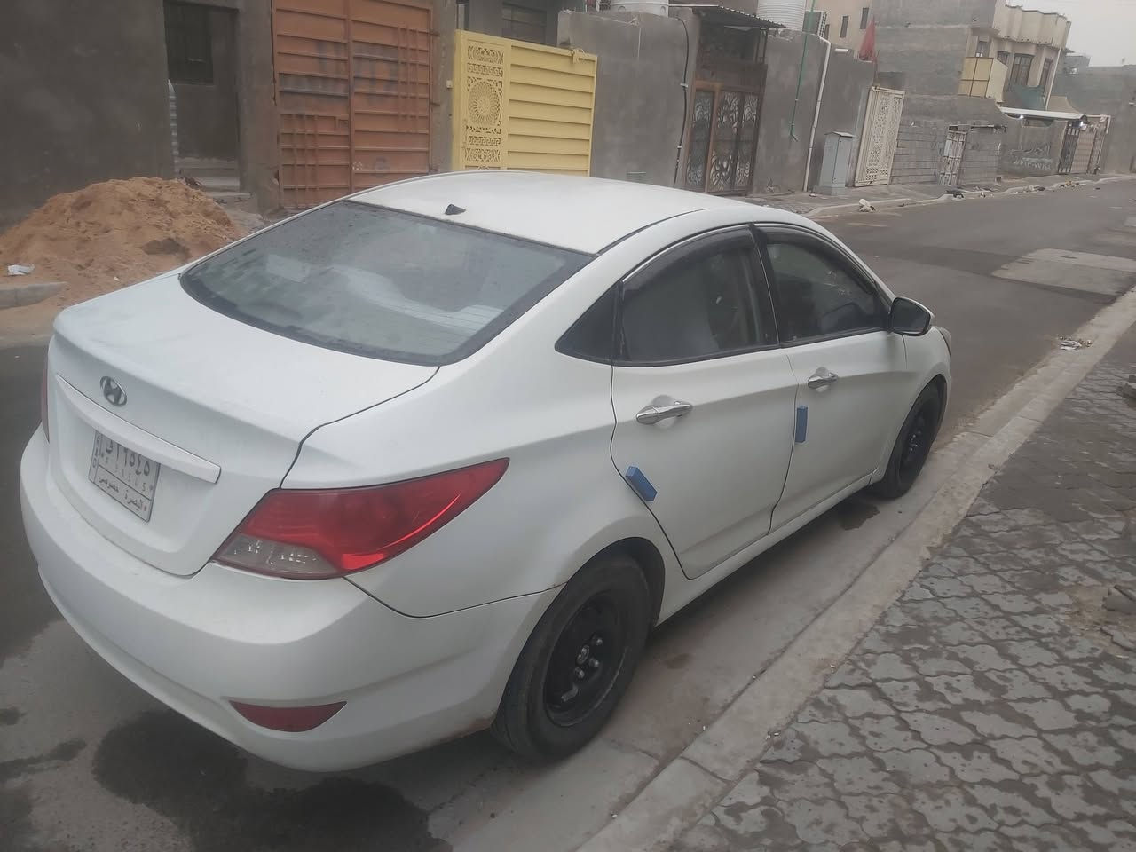 أكسنت موديل ٢٠١٢ محرك ١٦٠٠ خليجي السياره مصبوغه عام تبريد شغال سنويه منتهيه للعلم راعيها الشرعي بلبصره ب75 وبيها مجال رقمي *********** 
السياره رقمها بصره الماني...
