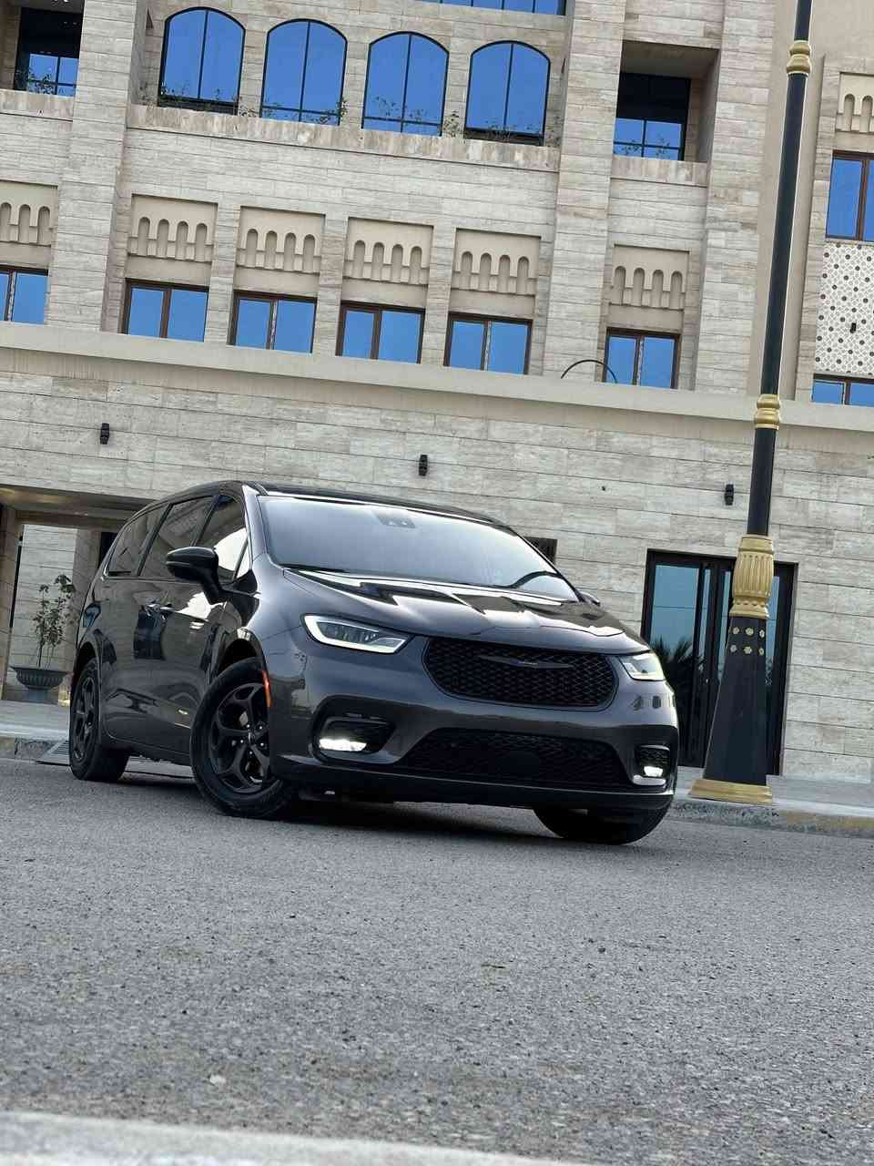 يا الله
كرايسلر باسيفيكا هايبرد  2023 بلاك ادشن فول سوادات 
📍 الموقع: كربلاء 

✨ المواصفات:  S فول عدا  الفتحه

🔹 تشغيل بصمة + 5,بصمات ابواب
🔹 اوتو بارك يعني ركن تلقائي+ 5 وضعيات للكامرات
🔹 حساسات امامي خلفي
🔹 راداد تنبيه الاصطدام 
🔹 تنبيه الخروج عن المسار
🔹 خزن كشن ميموري 
🔹 كشنات كهرباء
🔹 بيبان كهرباء + الجنطة كهرباء
🔹 شاشة + 5 كامرات
🔹 إنارة LED أمامية + بك لايت LED
🔹 داخل جلد اسود ملكي منفصل
🔹 رادار أمامي + نظام تحديد المسار
🔹السياره تترقم جميع المحافظات 
🔹الرقم مجاني لان السياره هايبرد

✅ السياره حلوه ونضيفه وحادثها جدآ بسيط بدون داخل بشرط
تبديل وصبغ بيبان 2  فقط تصليح درجة أولى 
وجميع الايرباكات سليمه شرط الفحص
رقم الشاصي 2C4RC1L76PR543771
صور امريكا بالمنشور 

📏 ماشية:106 الف  مشي داخل أمريكا فقط
                        السعر 242$ 
📞 للاستفسار: 
***********  ابو مهدي
