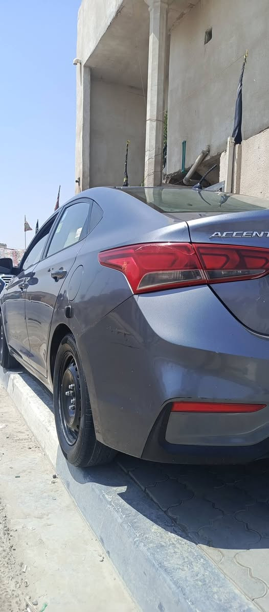 سلام عليكم عندي اكسنت للبيع موديل 2019 السيارة جديدة مكفولة من كلشي  السعر 97 رقم الهاتف *********** العنوان بصرة زبير
