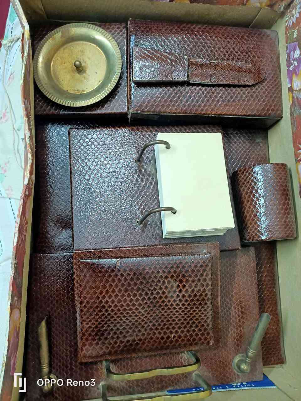 طقم مكتب كامل بعلبتو للبيع


**إذا كنت صاحب هذا الإعلان وتريد حذفه لأي سبب، رجاءا أرسل رسالة إلى الدعم الفني**