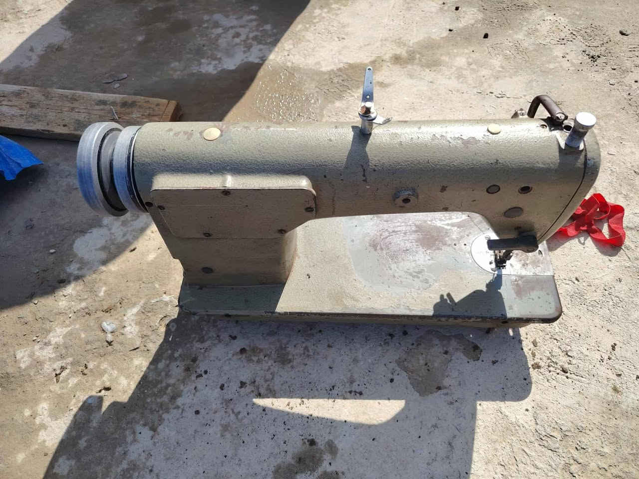 اغراض للبيع
#محجل حديد 14متر 100 الف

#قاعدة مجمدة للبيع بسعر 15 الف

مكينة خياطة شغالة مع القاعدة والماطور ب100 وبيها مجال


**إذا كنت صاحب هذا الإعلان وتريد حذفه لأي سبب، رجاءا أرسل رسالة إلى الدعم الفني**