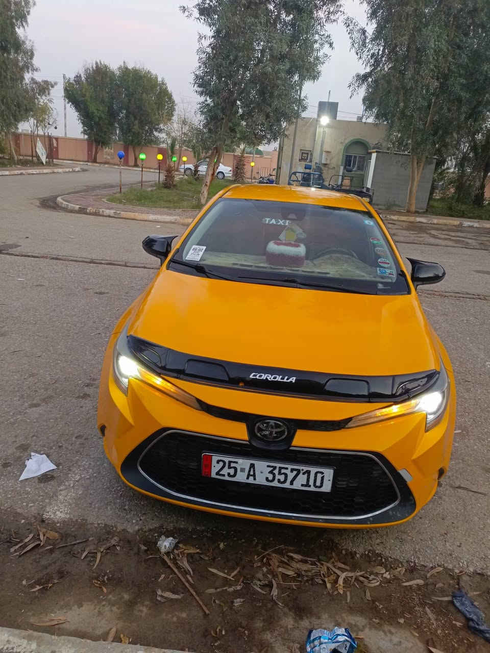 تكسي البيع موديل 22 ضرر بونيد فقط غاز بانزين تريد وكاله تريد تحويل شرط كير ومحرك دفتر بانزين السعر 175وبيه مجال الاتصال على رقم ***********
