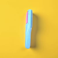 مقشر قدم كهربائي • شحن USB 500mAh • رأس تقشير وتنعيم