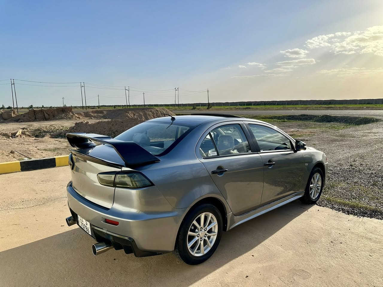 السلام عليكم
ميتسوبيشي لانسر خليجي للبيع

موديل 2016

السياره عليها تعديلات واضافات خارجيه

1.بنيد ايفو

2.دعاميه امامية محدثه 2017

3.دعاميه خلفيه ايفو

4.سبايدر عالي ايفو

5.سبايدر جنطه ناصي ايفو

6.دوسات جانبيه ايفو

7.لايتات خلفيه اوودي بتقنيه (led)

_ المواصفات

.فتحه سقف

.شاشه 10 انش

.كاميرا خلفية دوارة

_الاوبشنات

اناره ترحيب led عند فتح واغلاق السياره

الزركات نضام اوتو 5 بخات مرات متواصله

السياره ماشيه فقط 33 الف كيلو متر سياره جدا نظيفة وبدون اي حادث فقط البنيد مصبوغ لغرض التحديث الى ايفو بدون اي حادث السياره فقط بارد مكان صغير كلش بالجاملغ ممبين ابدا وشخط صغير بلباب خلف السائق صغير كلش

السياره رقم بغداد انكليزي الجديد وبأسمي

سعر السياره :- 123

سياره مصروف عليها ومتعوب عليها هواي وماشيه قليل لحد يقارنها بالمتعوبه والي ماعليها اي تحديث

هاتف :***********
