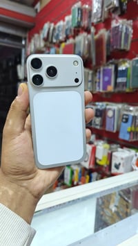 آيفون XR • ١٢٨ • فيس ايدي متوقف