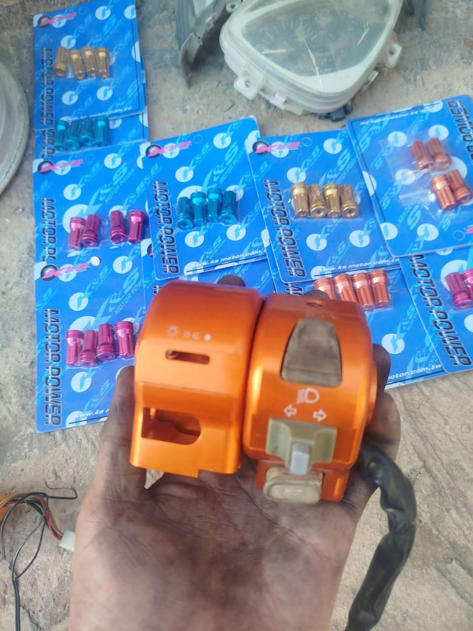 سلام عليكم غراض نواعم ماكس للبيع بيهن اصلي وبيهن وكاله توصيل موجود *********** فقط واتساب
