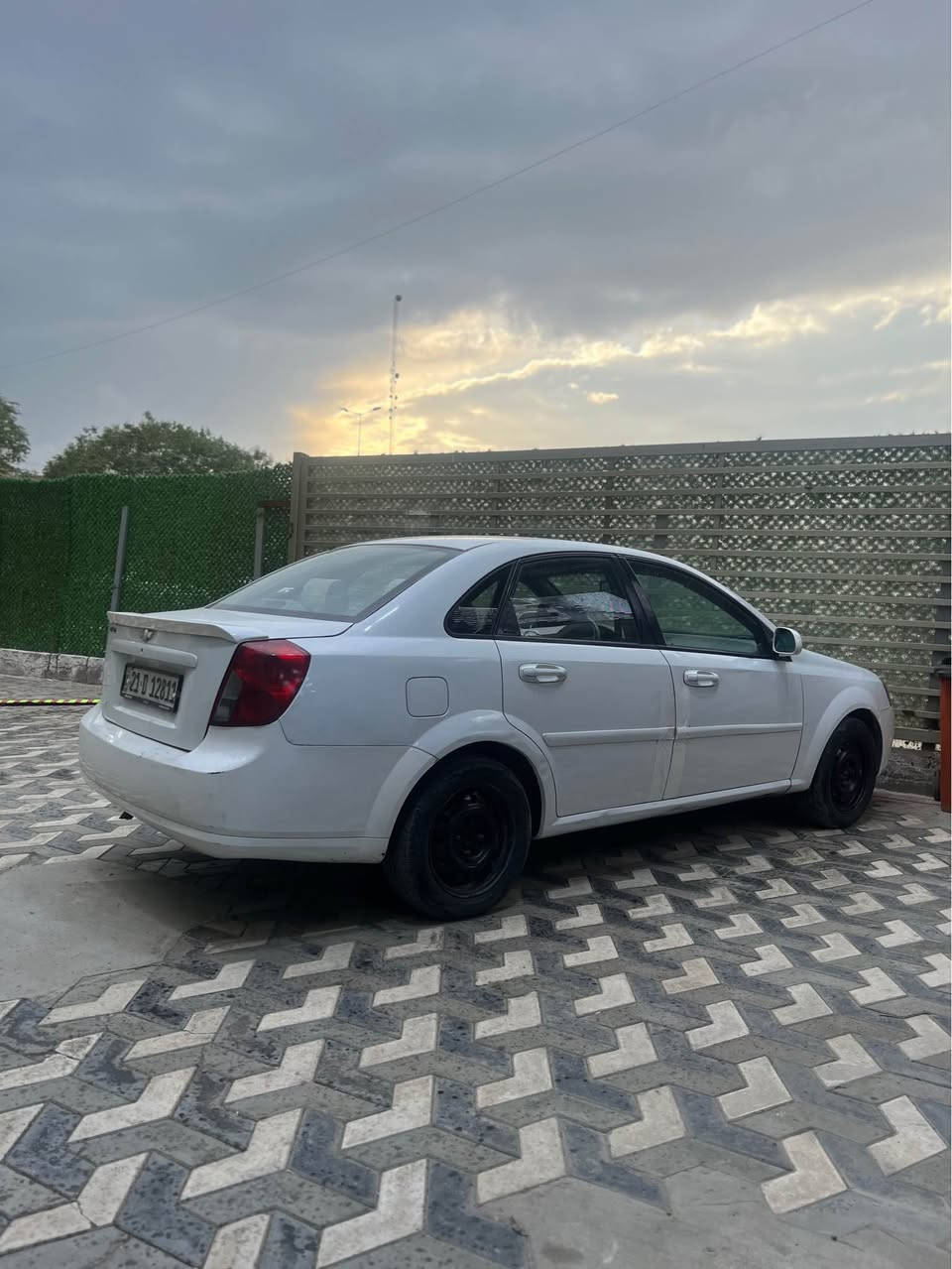 السلام عليكم
اوبترا لل بيع رقم سليمانيه الجديد حجم المحرك (1600) لاتبخير ولا تنقيص

السياره بيها جاملغ امامي الايمن نصه صبغ

وبيها بارد خفيف بل جاملغ الخلفي الايسر والجنطه خفيف 

السياره حلوه وكشرها ناعم  كهربائيات كلها شغاله 

صدرها نص عمر تايرات جديده 

السعر (84) وبيها مجال المكان بغداد المنصور 

رقم الهاتف ( ***********) بغداد, العراق
