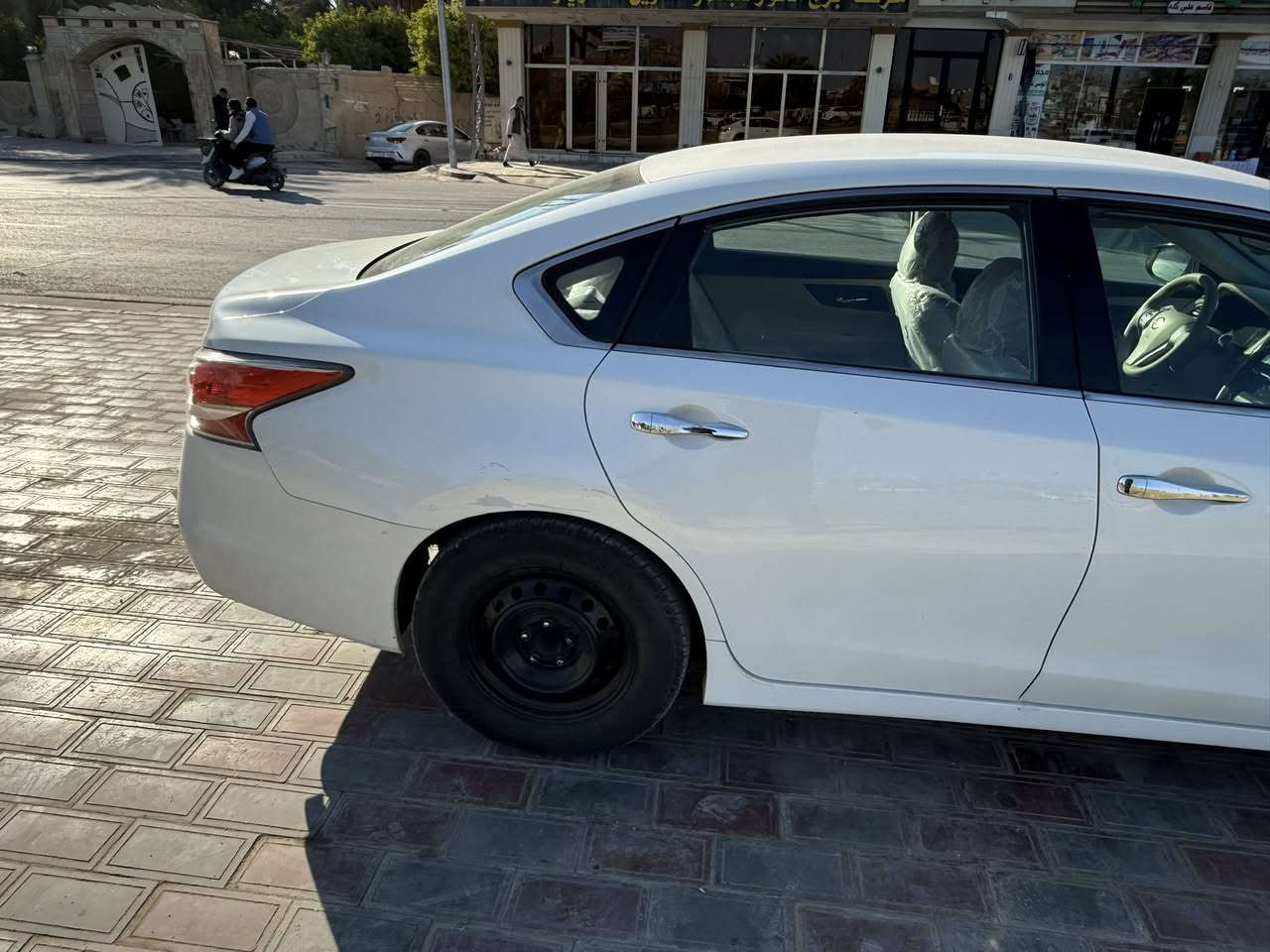 نيسان التيما مديل 2014  رقم اسلمانيه بسمي سياره جاهزه حداديه محرك كير كلهن مكفولات تبريد ثلج  من كلشي جاهزه هزه ورقم جديد محر 2500 سياره كلش حلوه مثل بصور واحله السعر 102 ورقه  بيه مجال بسيط مكلف بنشر رقم صاحب السياره ***********
