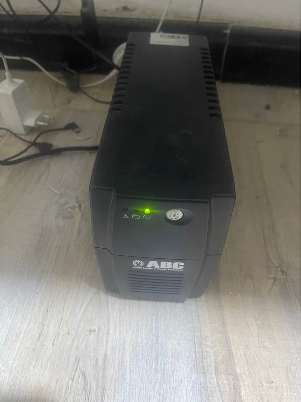 بلي فور مهكر قرص 
جهاز لا باله ولا مال محلات 
جهاز اشتريته جديد
نظيف حيل وياه جوستك مالته الاصلي
وياه يوبي اس
يشتغل طبيعي بس ميطول اعتقد يرادله بطاريه
جهاز تلعب للصبح لا صوت ولاحراره نهائيا 
سعر 300 الف
مكاني بغداد الشعب بغداد, العراق


**إذا كنت صاحب هذا الإعلان وتريد حذفه لأي سبب، رجاءا أرسل رسالة إلى الدعم الفني**