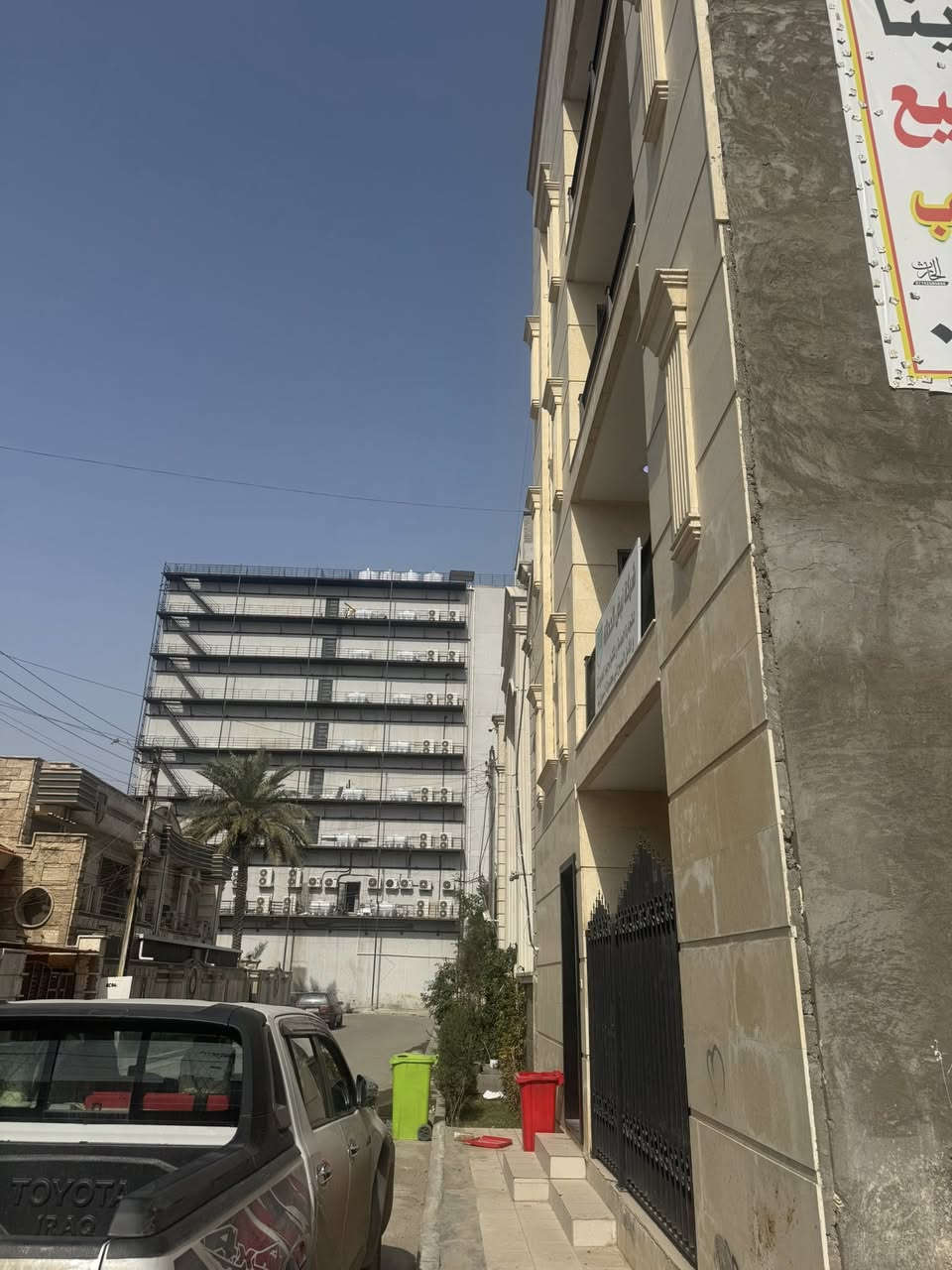 ‏شقق للإيجار المنصور خلف مطعم زرزور أربعة طوابق مكونة من مصعد الشركات سكن الاتصال***********
***********
