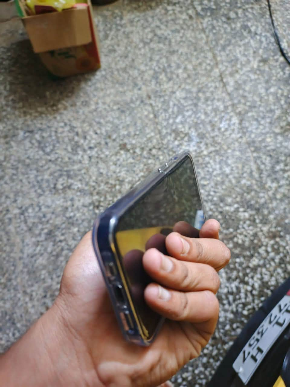 ١٣ عادي شرق اوسط مستبدل فقط شاشه سوبر أولد جهاز بي بكج حمايه كامل بطاريه ٨٢ بلاديه شخوط بل شاصي نفس ماموضح بل فيديو باقي كلشيء شغال بي كأمره الاماميه متشتغل فقط سعر ٢٥٠ وبي مجال جدا بسيط مكاني شعب نهايه حي اور ***********
