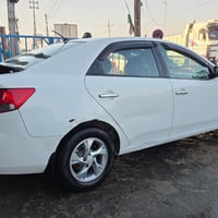 من رخصة الادمنيه  سياره سيراتو للبيع رقم اربيل الجديد بأسمي  موديل 201...