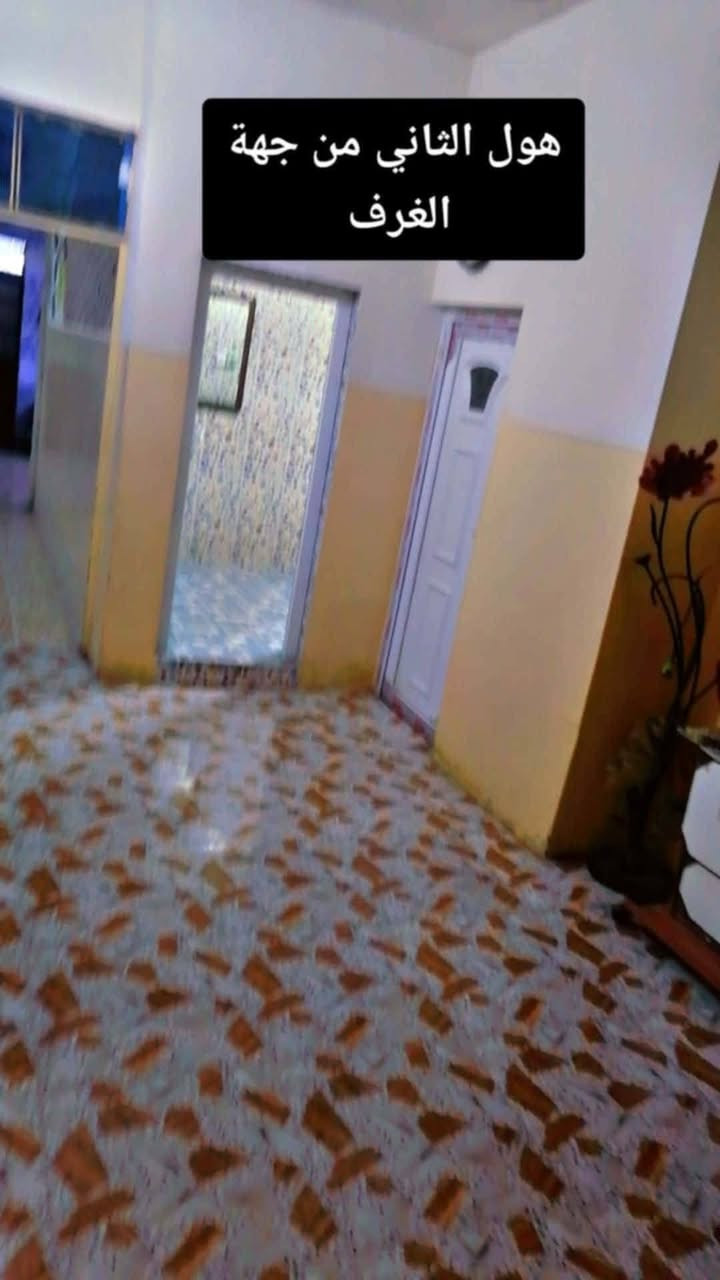 دار للبيع في حي الانتصار السعر 100 بي مجال المساحة 250 متر سند طابو ثلاث غرف نوم واستقبال ومطبخ  حار بارد وحمام السطح كاشي بيع مستعجل الاتصال على الارقام التالية   ***********
