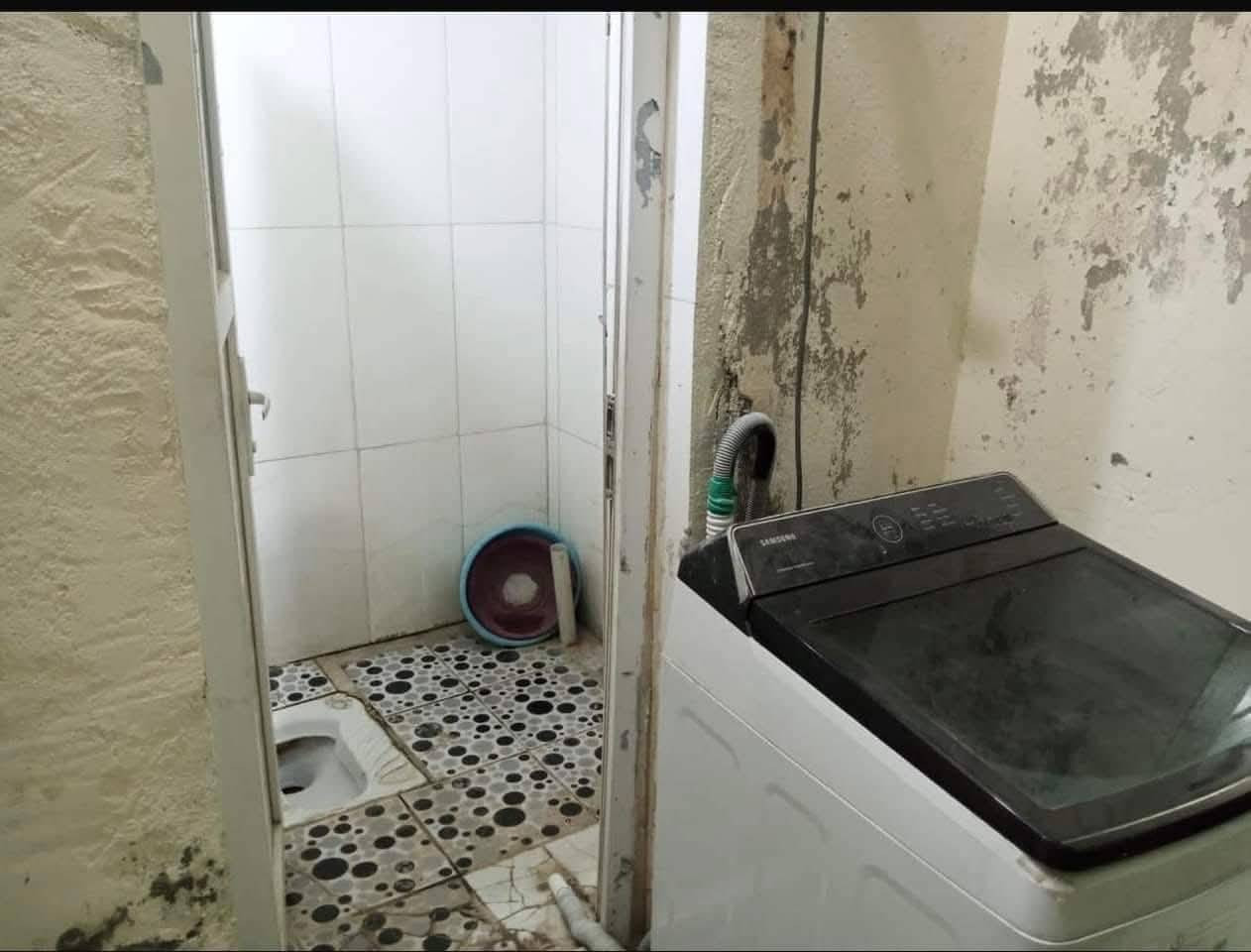 � موقع مميز – للبيع الآن!
#أمير_وتوت_للأستثمار_العقاري

✨ المواصفات:

 • مساحة 50 متر مربع
 • سند 25 وبي سند باسم المالك الجديد
 • شارع واسع 13 متر
 • بناء أبلوك مع سقف شلمان
 • مجاري وخدمات كاملة

🛋 تفاصيل البيت:

 • غرفة نوم واحدة
 • هول واسع
 • مطبخ صغير
 • 2 حمام (داخلي وخارجي)
 • طارمة صغيرة

📍 موقع استراتيجي: قرب محطة الغاز، الأقواس والأسواق

💰 السعر: 35 مليون

📞 احجز الآن أو للاستفسار: ***********

🔗 تواصل معنا عبر:

 • واتساب: اضغط هنا
 • فيسبوك: اضغط هنا
 • انستغرام: اضغط هنا

✨ أمير وتوت للاستثمار العقاري – لأن موقعك أهم استثمار!
