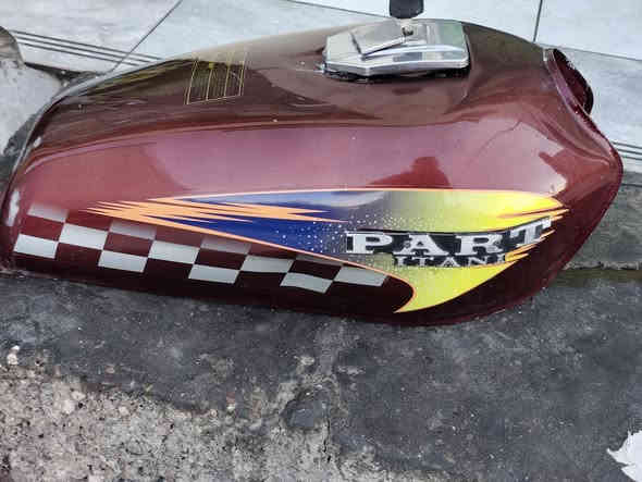 سلام عليكم
للبيع 
دبو بارت مع كرسي 10,000
غطا اسود جنب الشراق 4,000
فرش مع وجه الدبو مع طراشه 30,000 
ظمور 5,000
غمزات عدد 4  7,000 
غمزات بارت عدد 3 مربع 5,000 
ضوء أمامي كامل 7,000

للتواصل ***********
