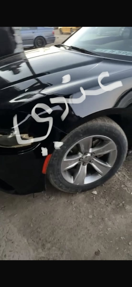 اريد اراوس هاذة الويل والتايرات مع ويل نجمة مع الفرق
***********
