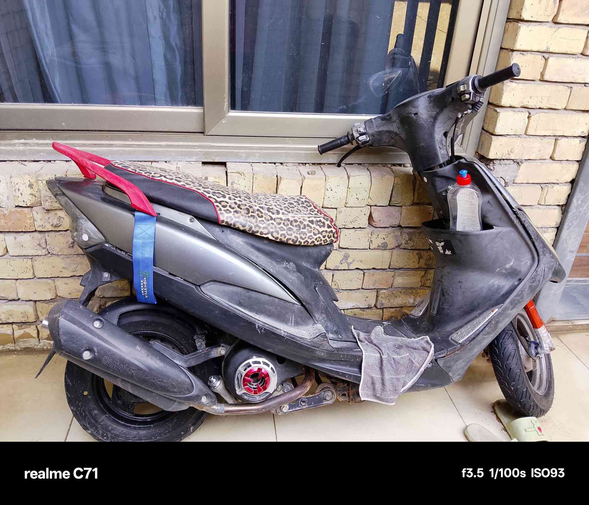 السلام عليكم اخوان دراجه ماكس عدله شلعه ومعدل خير من الله الدراجه مكفوله وكفرات كلهه بلادي ختم واحد 
السعر 350 الاستفسار عل رقم 
***********
