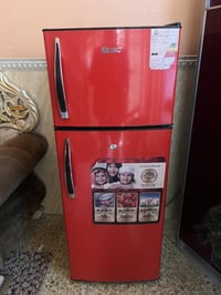 ثلاجه للبيع بعده الجيس مالته بيه جديدة مستعمله قليل 07807398757