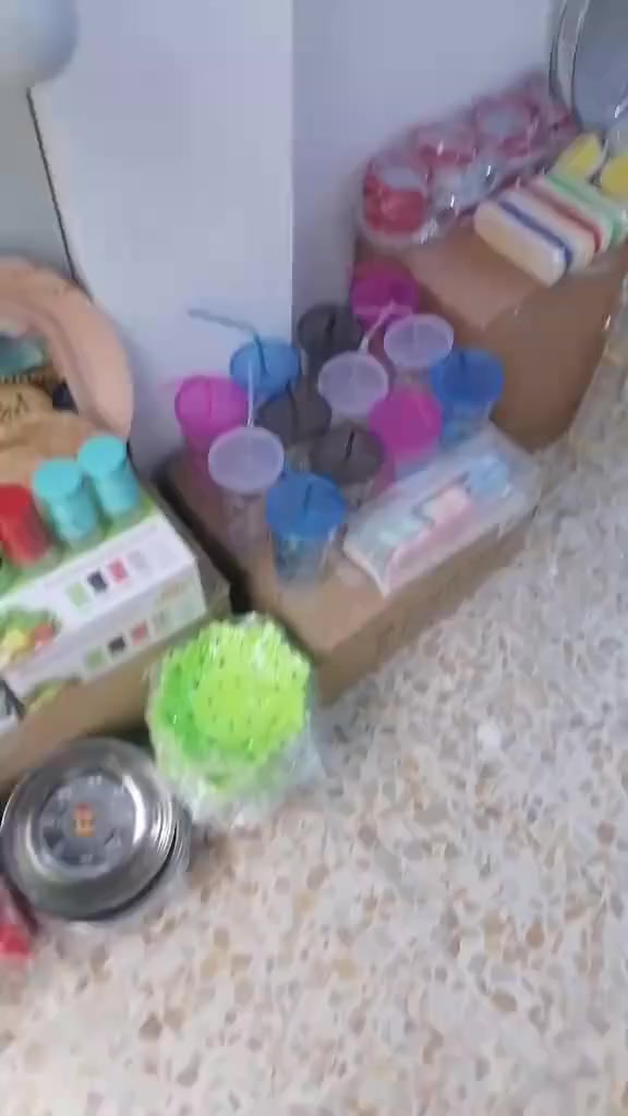 السلام عليكم ورحمة الله وبركاته شلعه حاجه الف لبيع
***********
