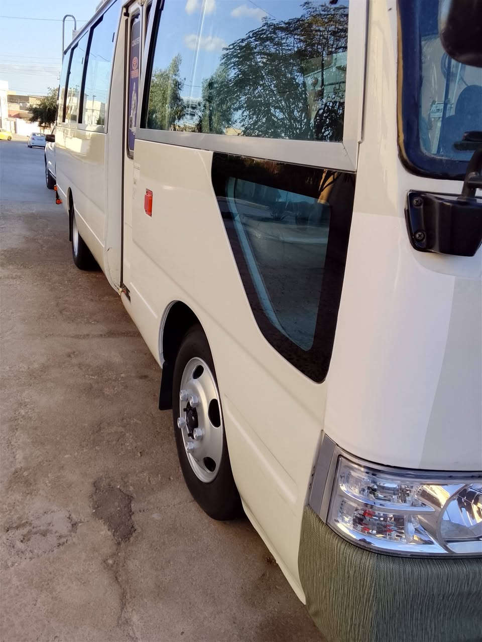 كوستر للبيع مديل2013بي مكانات صبغ سعر280$
***********
