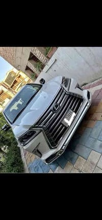 لكزز 2016 للبيع او مراوس  السياره جديده وحلوه ماشيه 128 الف  رقم بغداد...