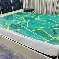 للبيع دوشك ووتر بروف مستعمل نوع الإسفنج المميز عراقي قياس ( 160 * 200 ...