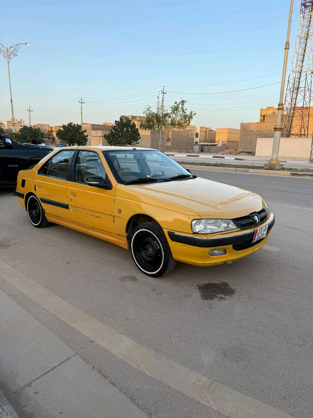 سياره بيجو بارص موديل 12 رقم نكليزي تحويل ثاني يوم مصفره من كلشي تبريد شغال ثلج مكينه لاتنقيص ولاتبخير مكان كربلاء 
