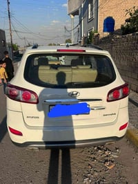 للبيع سنتافيا  سبعه راكب  مكينه2400 اربعه سلندر  رقم شمالي  انكليزي  ا...