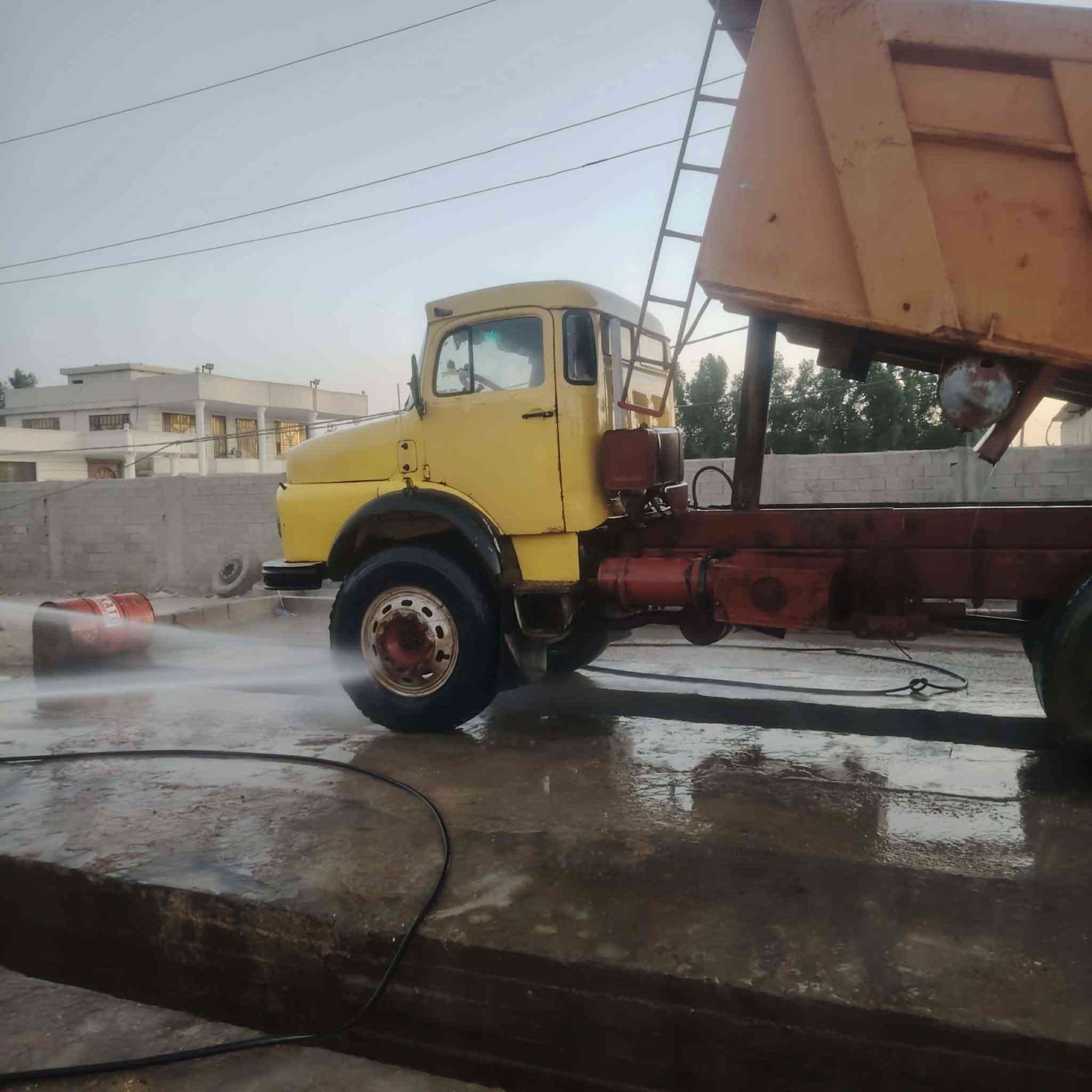 سلام عليكم اقجم للبيع موديل ٧٩ رقم بغداد للاستفسار اتصال على الرقم 

‭٠٧٨١ ٨١٠ ٥١٦٦‬
