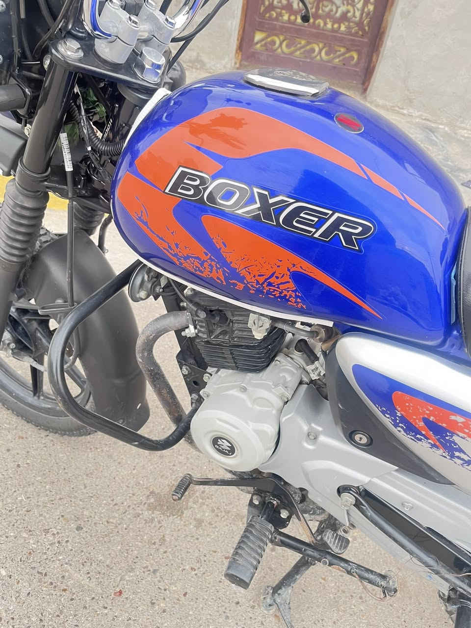 السلام عليكم دراجه بوكسر 24 دراجه خير من اللّٰه ونضيفه شوف العين وزوج تايرات جدد والدراجه مكفوله كفاله عامه شرط الفحص ومرقمه رقم بغداد بأسمي واللوحه انكليزي السعر
2و350 وبيه مجال حك الجيه
المكاو بغداد الزعفرانيه
***********
BOXER
