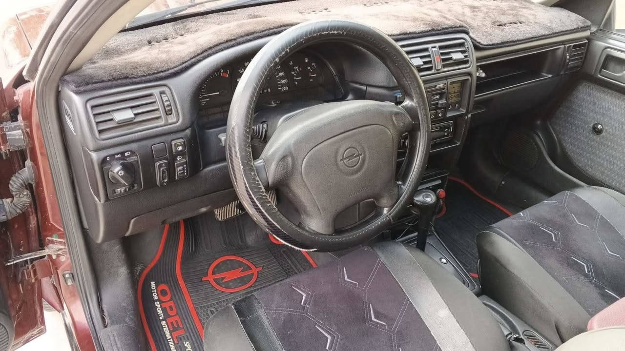 سلام عليكم أوبل فكتره للبيع سياره موديل 1994 كير اوتماتيك مكفول من كول شي سياره صبح عام له جمالية رقم جديد سنويه جديد سياره مشالله عل وضع شركه باقي سعر 53 بيه مجال قليل. الي شراي يخابر  رقم موبايل *********** مكان سياره كركوك ✅
