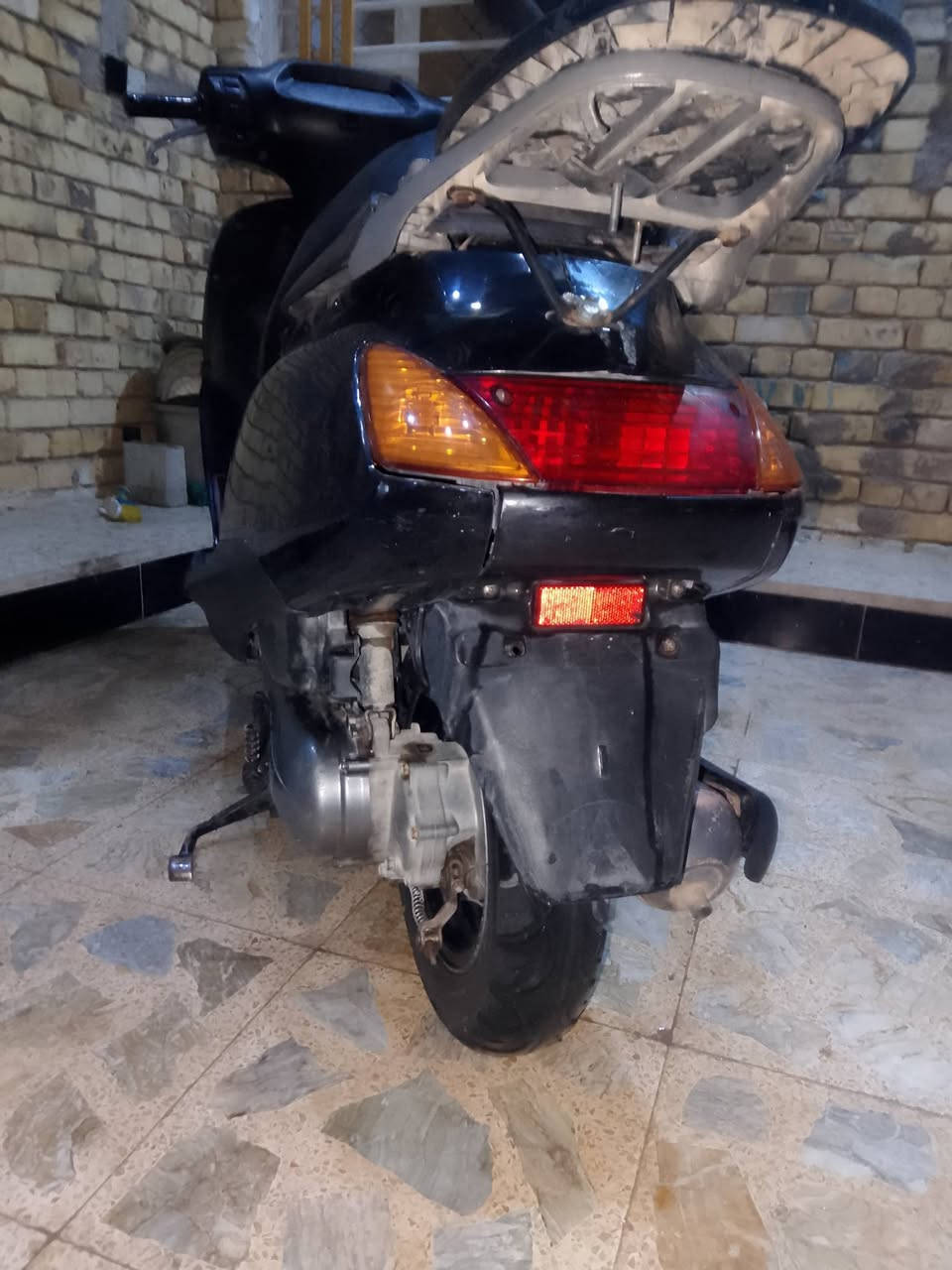 سبيسي ياباني نضيف للبيع مكان كوت السفحه الثانية سعره 500 وبيه مجال ***********
