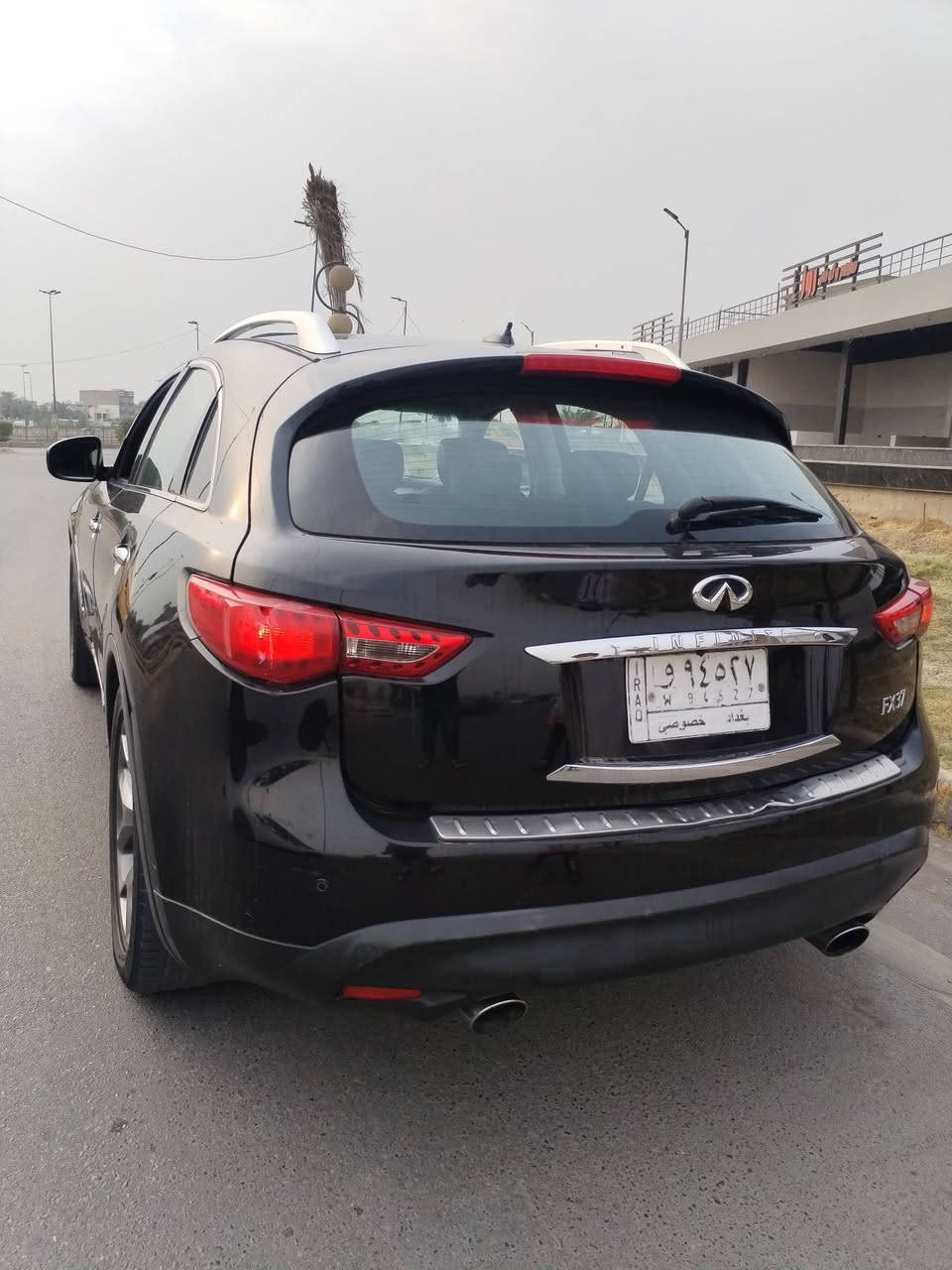 انفنتي وارد أمريكي FX37S
بيه ٤قطع 
مديل 2013
فوور ويل درايف
سستم صوت BOOS
 كير محرك مكفوله
صدر امامي وخلفي جديد
دوشمه جلد جديده
تخم تاير جديد
باتري جديد
ادامه كامله 
رقم بغداد بسمي تحوله
 رقم *********** بي وتساب
السعر ١١٥$
للبيع ومراوس
مواصفات معروفه دخول ذكي اربع بوب
فتحه سقف شغاله
