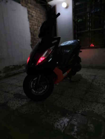 سلام عليكم جيتي ار ماشيه ١٨ كلش نضيفه رمبه مال جناي مكان حي العامل السعر مليون او ١٠٠ لمو شراي لي علق رقمي ***********
