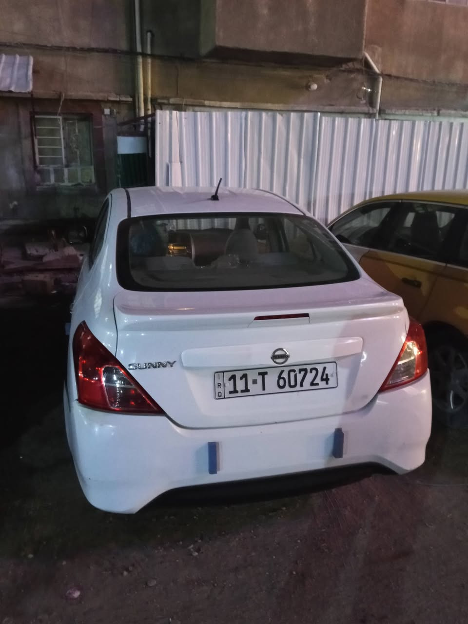 السلام عليكم نيسان سني هندي 2018للبيع
سياره جاهزه وخير من الله رقم دولي هزه جديدة باسمي تحويل ثاني يوم كهربائيات كله شغاله كير محرك شرط تحكمات ستيرن بيه صبغ حزام وضربه بجاملغ الايمن بس العنوان بغداد للاستفسار***********
