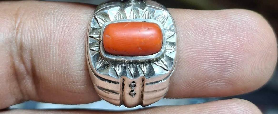 السلام عليكم خاتم فضة حجر المرجان الاحمر التونسي
صب ثقيل عيار 925 صياغة يدوية محترفة صياغة جراح ( مرجان الاحمر التونسي الطبيعي الطبيعي الطبيعي ) مطعم موزنايت ام الماس الصراحة ما اعرف ولا فاحصة بمختبر لان اكثرهم مو حقيقين 

للاستفسار خاص او واتس
الرقم (***********)
