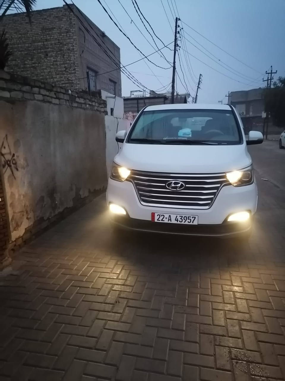 السلام عليكم من رخصت الادمن استاركس 2019 سيارة اربعة دسكات المكينة ما مفتوحة  اربيل بسمي السيارة مكفولة من الضربة بيهة رصعات موضحات بالسونار السعر 235 وبيهة مجال قليل ***********
