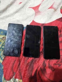 سامسونك 20  بقيت هواتف مهتم يخابرني 07779720795 مايشتري لايتصل