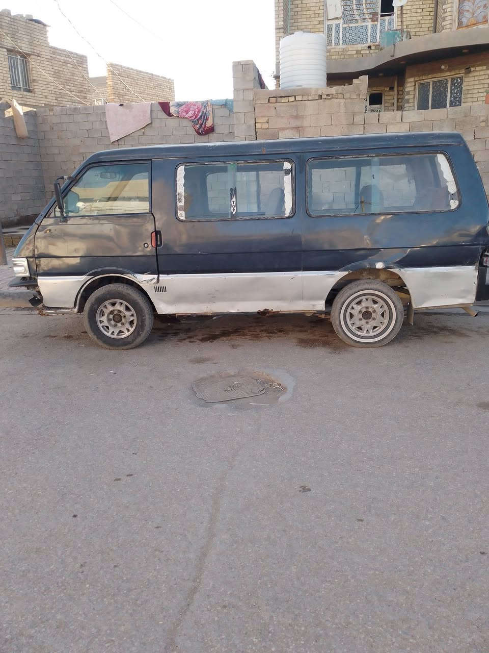 السلام عليكم
بستا للبيع موديل 95 
رقم احمر ديالئ 
كير خير من الله 
مكينه بيه تبخير قليل 
بم دينمه سلف خير من الله 
تخم تاير باتري جديد 
السعر المطلوب 19 وبيه مجال لشراي 
اتصل ودلل *********** 
مكان السياره واسط صويرة
