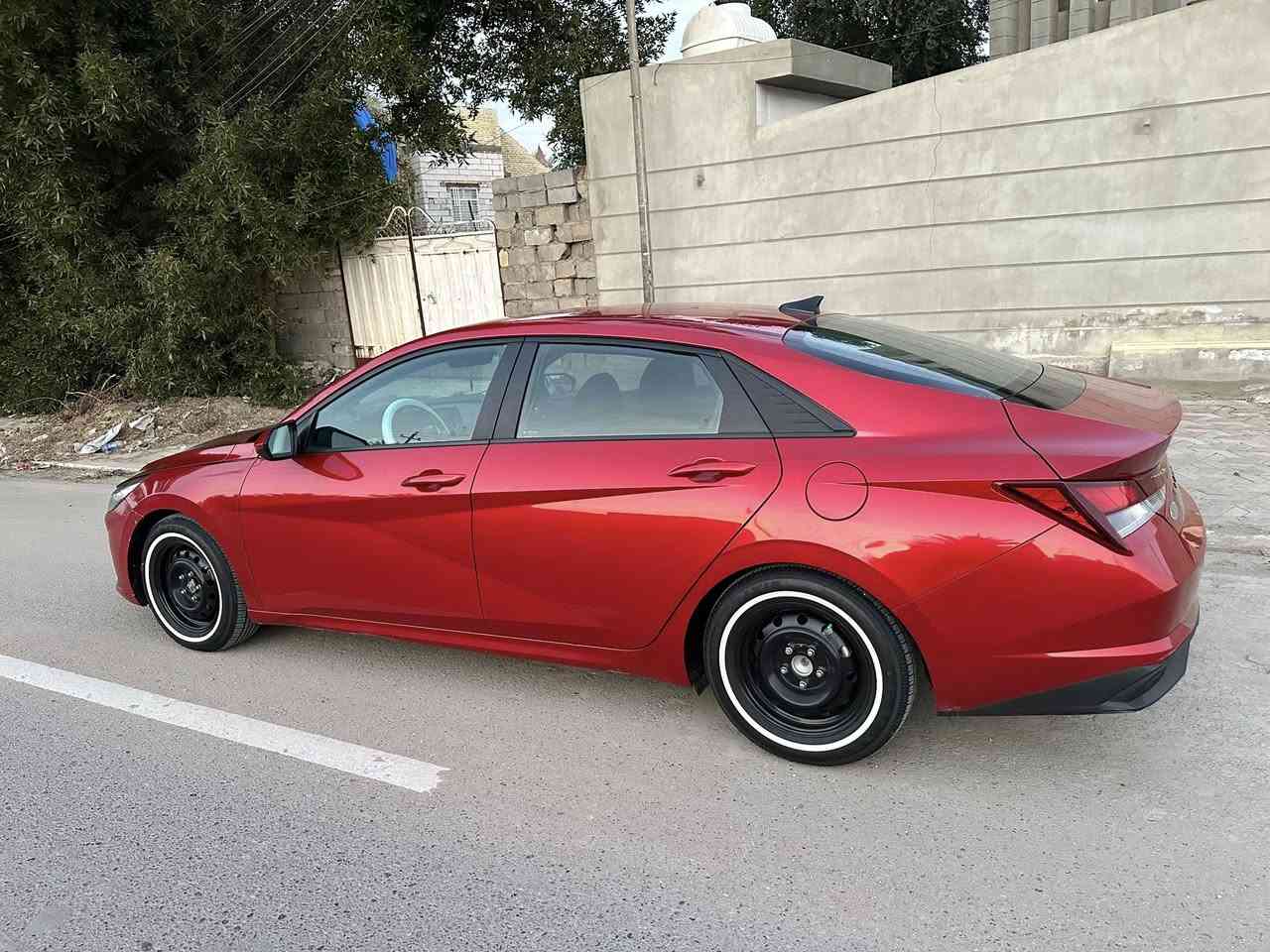 السلام عليكم حبايب 

النترا موديل 2021 لون مميز للبيع 
رقم اربيل 
مكينه 2000دوش ليبل واحد 
حادثها جاملغ وبنيد بدون قطره دواخل 

رادار امامي وجانبي وتحديد مسار ومانع انزلاق وقياده ذاتيه واوتو هولد ولايت زنون 
كامره خلفيه دواره 

السياره حلوه وجاهزه من كلشي مكينه وكير كفاله والشراي بي خير ويدلل 

السعر 148 مجال قليل 

للاستفسار ***********
