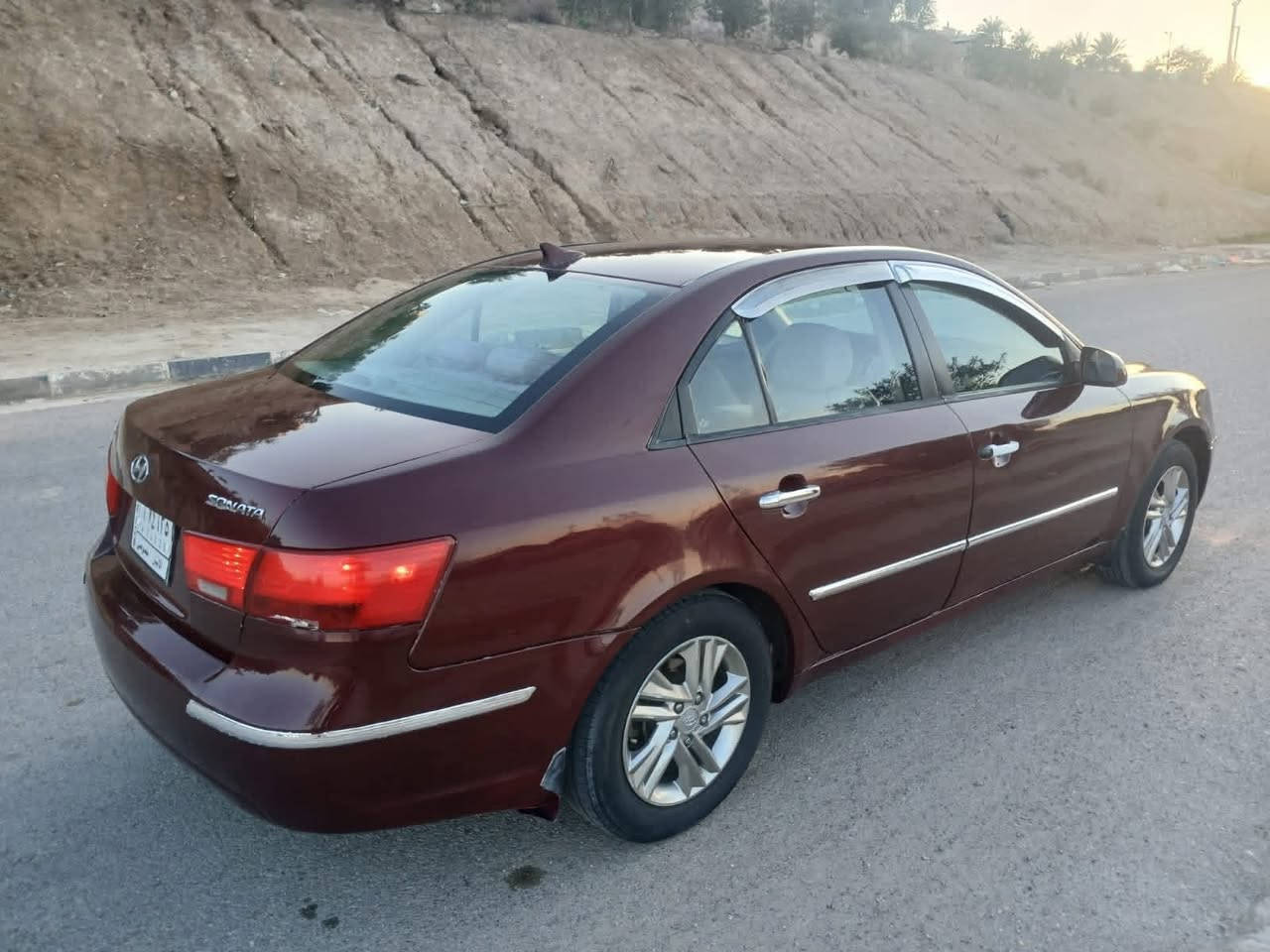 السلام عليكم سوناتا موديل 2009 خليجي محرك 2400 دوش .السياره بيهه 5 قطع بدون دواخل أثر شخوط مكفوله من محرك وكير وتراي وصدر وتبريد رقم انبار سعرهه 103 وبيهه مجال بسيط مكاني الرمادي الخالديه 
***********
***********
