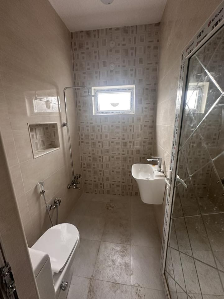 دار للبيع
١٠٠م 
البكرلي شارع البو حمير 
بناء درجه اولى جديد
طابو زراعي سند ٢٥ باسمي
***********
السعر٨٩مليون
