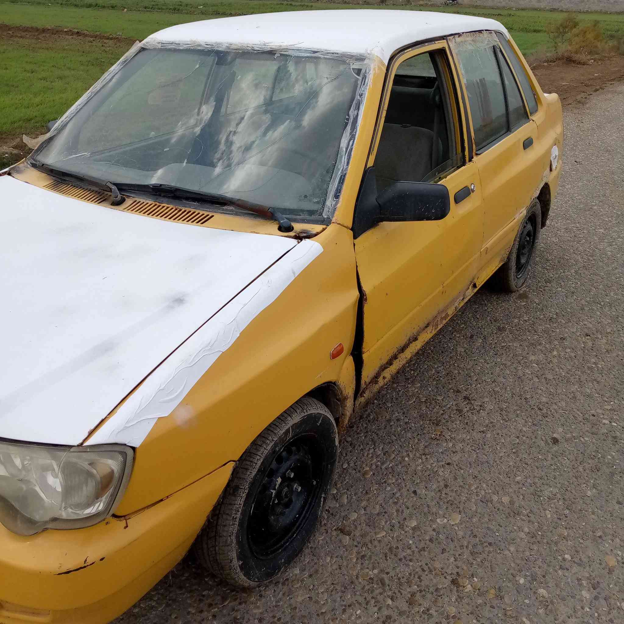 سياره سايبه دمعه البيع سعر 800 وبيها مجال مستعجل عل بيعها شراي ينتصل ***********
