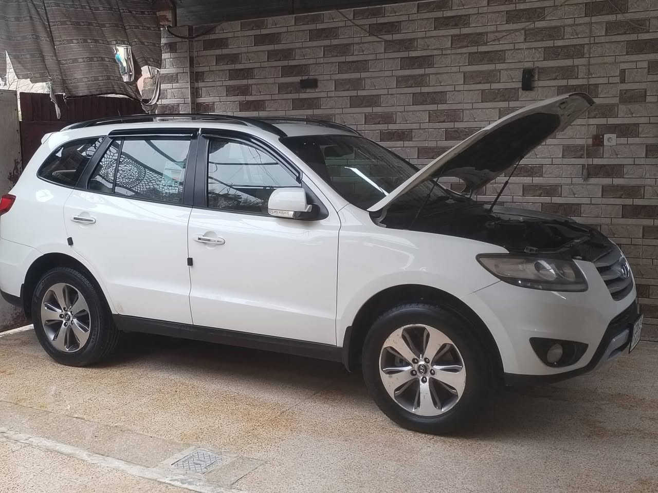 السلام عليكم،،،،،،،،
سنتافي موديل 2012،،،،،،،،،
7راكب،،،،،
تبريد 3 قطع،،،،
فتحه سقف،،،،،،،
تبريد تتدفيه شغاله،،،،،،،،،،
بدون صبغ بارد قليل،،،،
داخل جلد مغلف،،،،،،
السعر 150،،،،،،،
الشراي يتصل ***********
