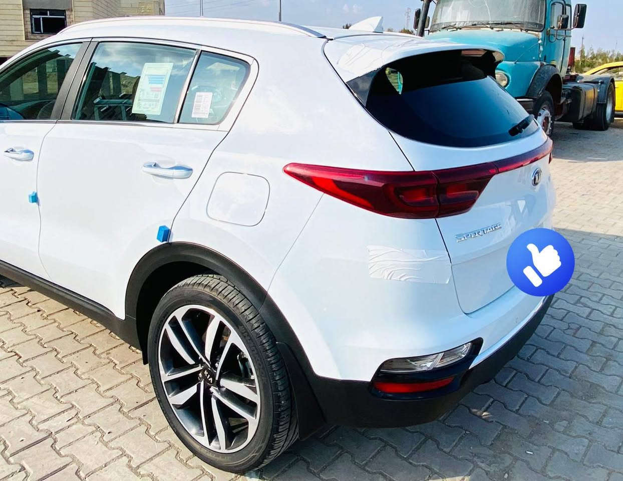 سلام عليكم سبورتج خليج بوضع زيرو شركه دوليه العامه مديل 2020ماشيه 18حقيقي بعدها بلايلون شركه سويجات ثنين رقم بغداد انكليزي الدولي بسمي تحويل اي مكان  تايرات شركه بيها سبير ما نازل شاشاه جبيره كار بلي بلادي وكامره بلاديه كشنات جلد مريات شفط حساسات خلفي امامي سياره كفاله عامه من شخط من بارد من طخه من شخط من كلشي مكان سياره واسط كوت رقم الهاتف ***********
