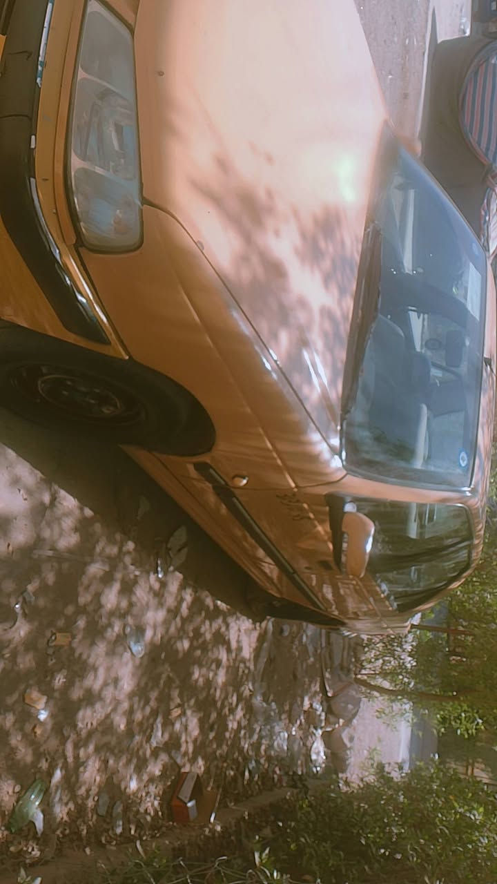 سلام عليكم شباب بيجو بارص موديل 2011مصفرة هية وغرامة شرط تحويل فقط بيع سيارة جاهزة من كلشي فقط السيارة بيهة بعض التعديل وبيهة رشات صبغ جوهة تخم تير جديد سعر المطلوب 35وبيها مجال قليل عنوان ال سيارة بغداد حي اور رقم الهاتف ***********الثاني ***********غير متواجد على الفيس
