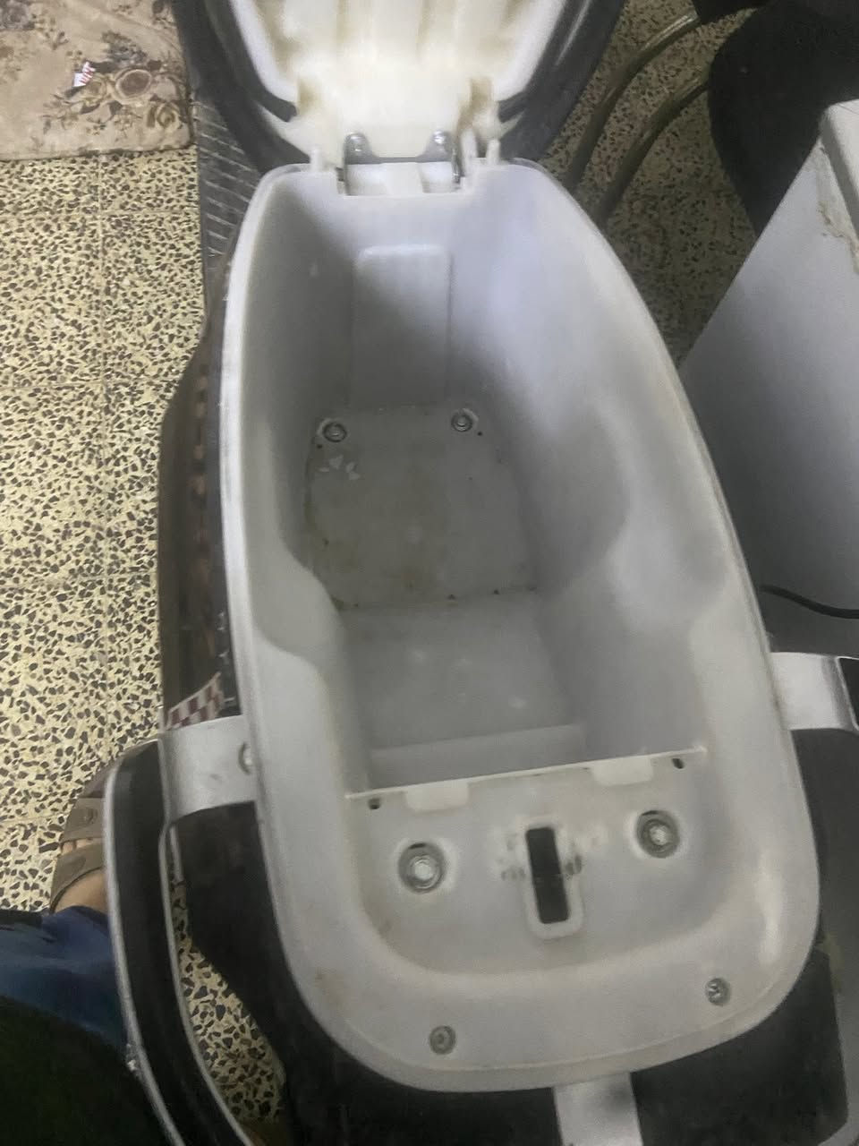 عنوان طوز خورماتو
للاتصال ***********واتساب 
ماطور شحن للبيع السعر 850 وبي مجال
