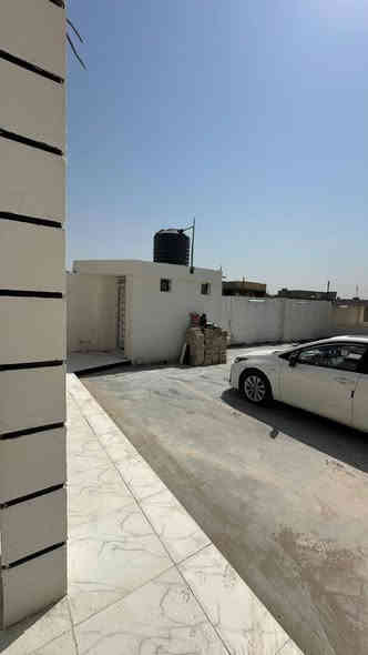 سلام عليكم دونم طابو ملك صرف زراعي مع دار ٢٤٠ متر ومسيج بل كامل ٣غرف نوم ٥في٤ استقبال ١٠في٤٤٠ صاله ١٢ في ٤٣٠ مطبخ ٤٣٠ في٣٣٠ ٤حمامات خارجي وداخلي بغداد منطقه الشاعوره طريق السياحي تبعد عن حي البتول 10 دقايق ومسبح ٦في ٤ مساحه الحديقه ٤٠٠ متر الكراج 50 متر في ٦ مستوصف ٥٠ متر بعد مدارس قريب للاستفسار الاتصال على الرقم *********** وصط منطقه سكنيه
