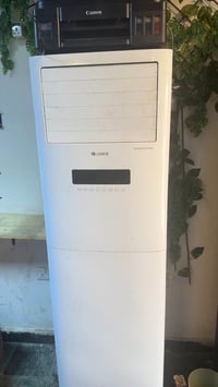 سبلت كري مستعمل شهرين للبيع جديد  انفينتر   تدفئه تبريد  بغداد الحريه ...